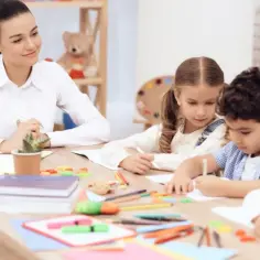 Integracyjna szkoła podstawowa: jak wspierać dzieci z różnymi potrzebami edukacyjnymi