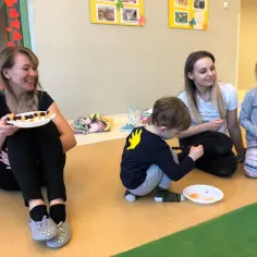 Zabawy integracyjne w przedszkolu, które zbliżą rodziców i dzieci na lata