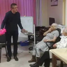 Gotowy scenariusz zajęć integracyjnych dla seniorów - krok po kroku