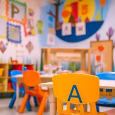 Litery dla 5-latka: Nauka alfabetu poprzez zabawę w domu